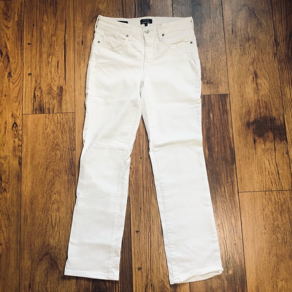 CHICOS White Jeans